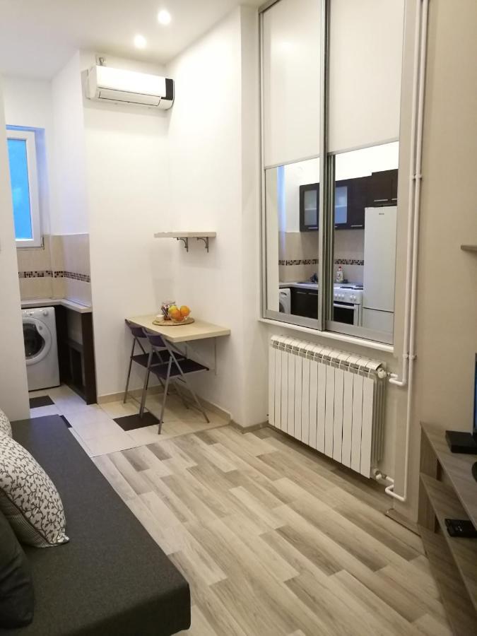 Apartment In The Heart Of Βελιγράδι Εξωτερικό φωτογραφία